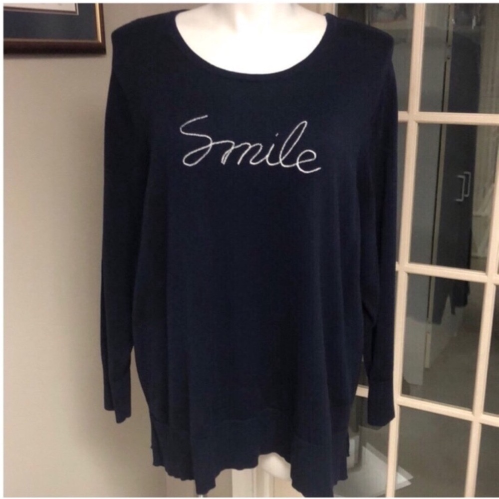 3/$19 ❤️ Navy blue sweater with white smile 3x  26/28
